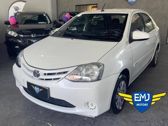 TOYOTA ETIOS 1.5 XS SEDAN 16V FLEX 4P MANUAL TOYOTA ETIOS 1.5 XS SEDAN 16V FLEX 4P MANUAL